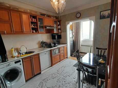 2 otaqlı köhnə tikili - Binəqədi r. - 70 m²