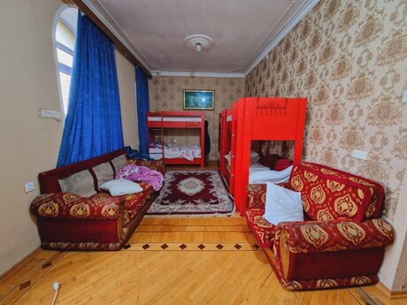 8 otaqlı mənzil, 280 m², 28 May: 575 000 ₼ 5
