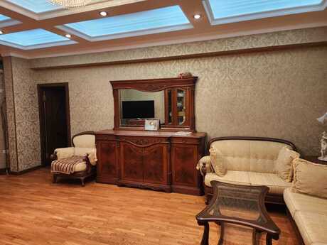 5 otaqlı köhnə tikili - Nəriman Nərimanov m. - 210 m²