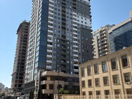 Elan №6367244 - Bakı, Şah İsmayıl Xətai m., 4 otaqlı, 208 m², 8/25 mərtəbə