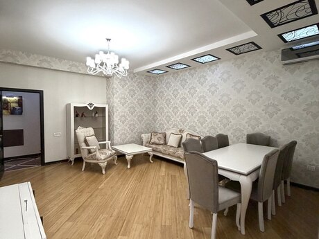 Elan №6195543 - Bakı, 28 May m., 4 otaqlı, 120 m², 6/11 mərtəbə