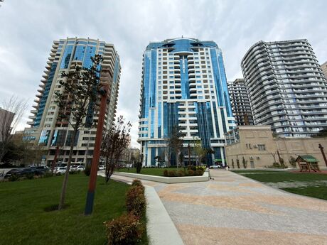 Elan №6367111 - Bakı, 28 May m., 3 otaqlı, 137 m², 17/22 mərtəbə