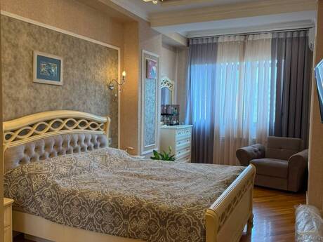 Объявление №6367275 - Баку, м. Иншаатчылар, 3-комн., 80 м², 12/18 этаж