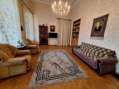 5-room apartment for rent, 190 m², İçəri Şəhər: 2 500 ₼/mo 2