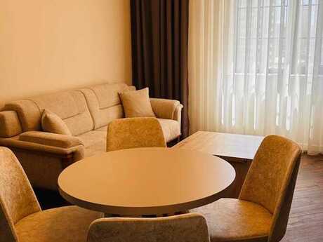 2-комн. новостройка - м. Элмляр Академиясы - 68 м²