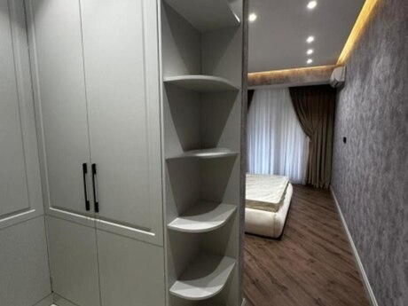 2-комн. новостройка - м. Низами - 78 м²