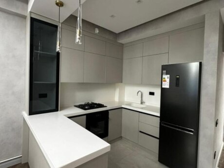 2-комн. новостройка - м. Низами - 78 м²