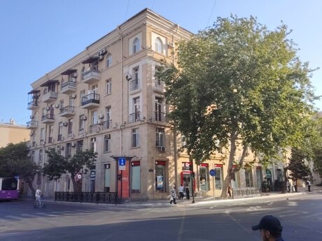 3-комн. вторичка - м. 28 мая - 78 м²