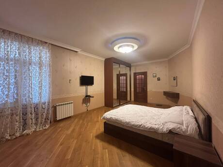 Kirayə 4 otaqlı mənzil, 210 m², Nəsimi: 1 200 ₼/ay 5