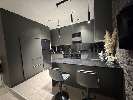 3-комнатная квартира, 92 м², 28 May: 375 000 ₼ 5
