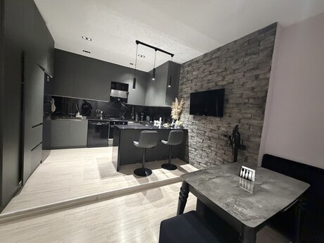 3-комнатная квартира, 92 м², 28 May: 375 000 ₼ 4