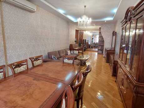 3 otaqlı yeni tikili - 28 May m. - 160 m²