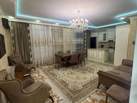 3-комн. новостройка - м. 8 ноября - 150 м²