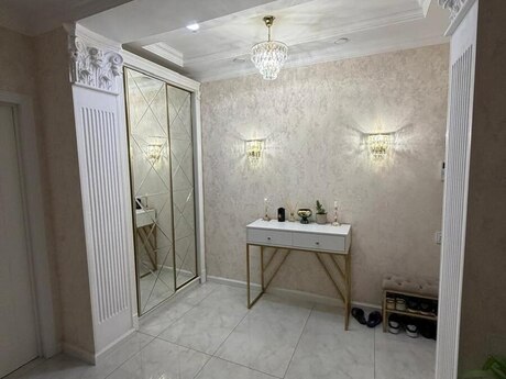 3-комн. вторичка - м. Ази Асланов - 80 м²