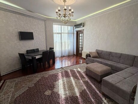 Elan №6367569 - Bakı, Elmlər Akademiyası m., 3 otaqlı, 110 m², 16/19 mərtəbə