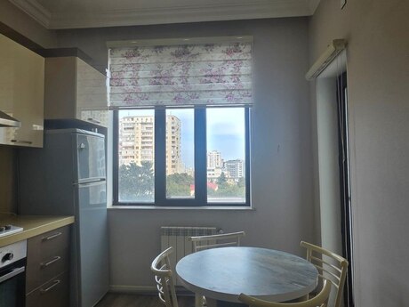 3 otaqlı yeni tikili - İnşaatçılar m. - 100 m²