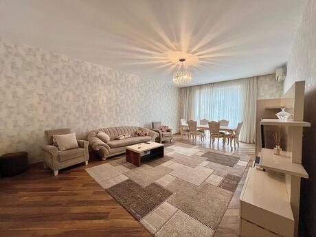 4 otaqlı mənzil, 190 m², Gənclik: 610 000 ₼ 2