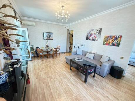 2 otaqlı köhnə tikili - Şah İsmayıl Xətai m. - 45 m²