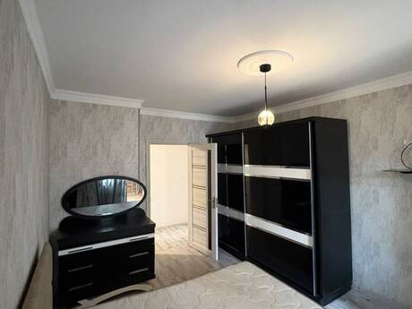 3 otaqlı köhnə tikili - Binə q. - 49 m²