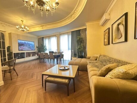 Elan №6367660 - Bakı, Nizami m., 3 otaqlı, 165 m², 15/22 mərtəbə
