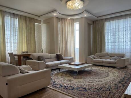 Объявление №6367731 - Баку, пос. Ясамал, 3-комн., 150 м², 3/21 этаж