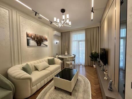2-комн. новостройка - м. Низами - 64 м²