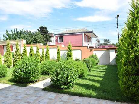 7 otaqlı həyət evi/bağ evi - Bakıxanov q. - 464 m²