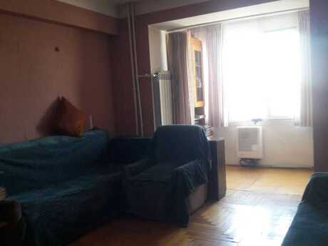 3 otaqlı köhnə tikili - Dərnəgül m. - 83 m²