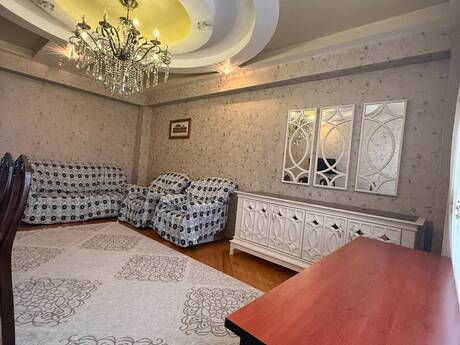 3 otaqlı yeni tikili - Xalqlar Dostluğu m. - 135 m²