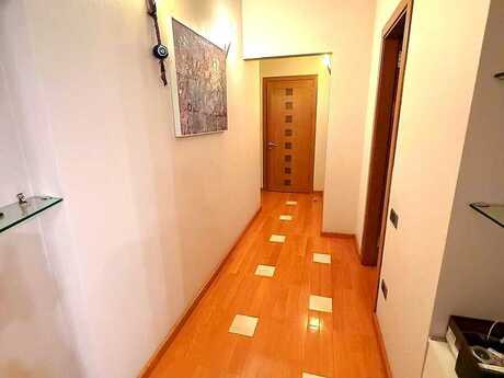 4 otaqlı mənzil, 206 m², 28 May: 650 000 ₼ 5