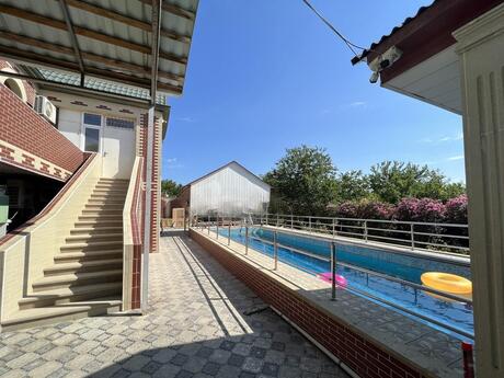 Elan №6367869 - Bakı, Novxanı q., 9 otaqlı, 420 m²
