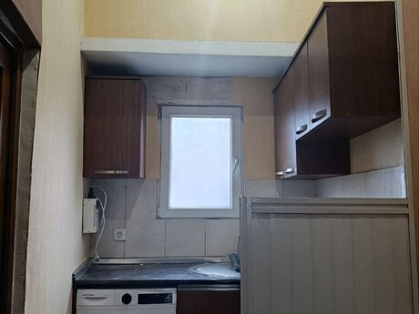 3-комн. вторичка - м. Сахил - 60 м²