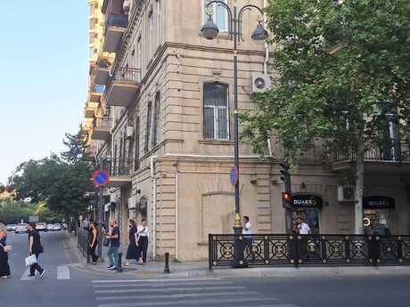 Elan №6367942 - Bakı, 28 May m., 3 otaqlı, 140 m², 2/3 mərtəbə