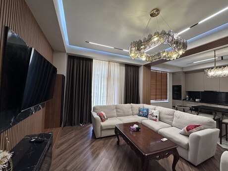 3 otaqlı yeni tikili - Ağ şəhər q. - 130 m²