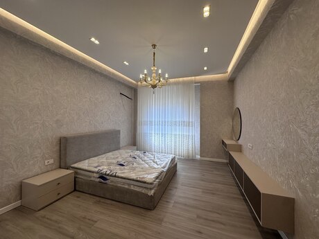 4 otaqlı yeni tikili - Ağ şəhər q. - 170 m²