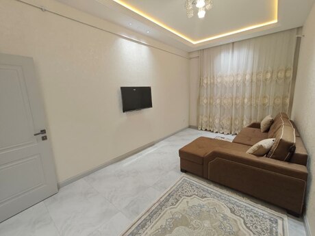 3 otaqlı yeni tikili - 8 Noyabr m. - 65 m²