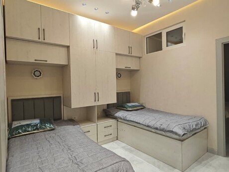 3 otaqlı yeni tikili - 8 Noyabr m. - 65 m²