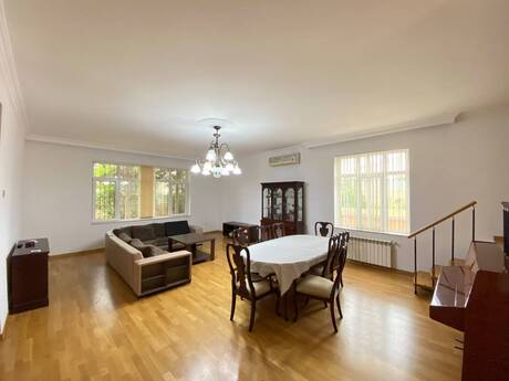 8 otaqlı həyət evi/bağ evi - Badamdar q. - 400 m²