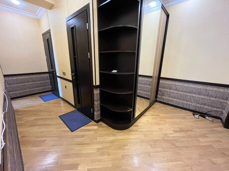 3-комнатная квартира, 120 м², Azadlıq Prospekti: 280 000 ₼ 5