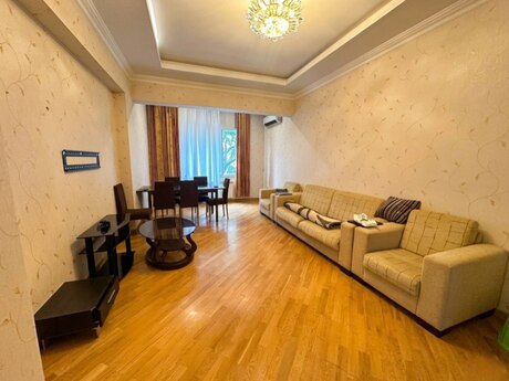 Elan №6368141 - Bakı, 28 May m., 2 otaqlı, 90 m², 3/14 mərtəbə