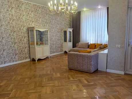 3 otaqlı yeni tikili - Elmlər Akademiyası m. - 140 m²