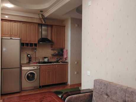 3-комн. новостройка - м. Элмляр Академиясы - 65 м²