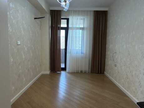 3-комн. новостройка - м. Иншаатчылар - 105 м²