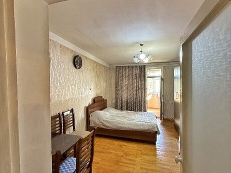 3-комн. вторичка - м. Кара Караев - 75 м²
