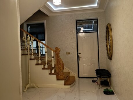 6-комн. дом/дача - пос. Биладжары - 200 м²