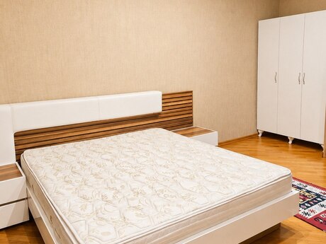 3 otaqlı yeni tikili - 20 Yanvar m. - 130 m²