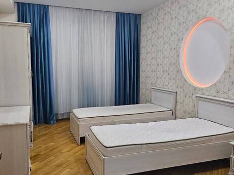 3 otaqlı yeni tikili - 20 Yanvar m. - 130 m²