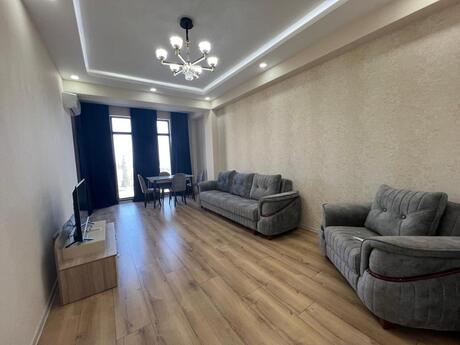 Elan №6368507 - Sumqayıt, Sumqayıt, 2 otaqlı, 68 m², 2/8 mərtəbə
