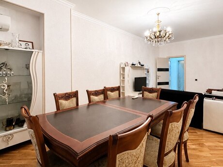 3 otaqlı yeni tikili - İnşaatçılar m. - 126 m²
