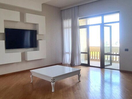 Kirayə 5 otaqlı mənzil, 280 m², Gənclik: 6 000 ₼/ay 2